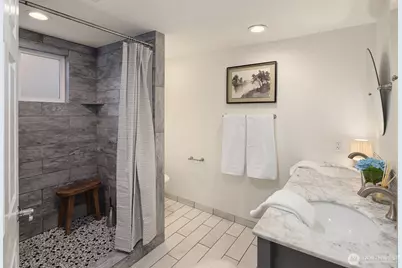 403 NE 94th Street, Seattle, WA 98115 - Photo 22