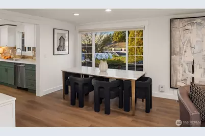 403 NE 94th Street, Seattle, WA 98115 - Photo 10
