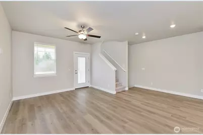 8776 151st Street E, Puyallup, WA 98375 - Photo 4