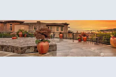 61 Pine Street #201, Edmonds, WA 98020 - Photo 2