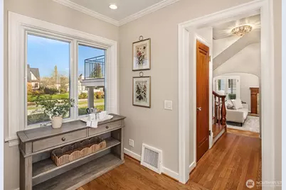 2519 Crestmont Place W, Seattle, WA 98199 - Photo 20