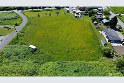 8915 286th Place NW, Stanwood, WA 98292 - Photo 2