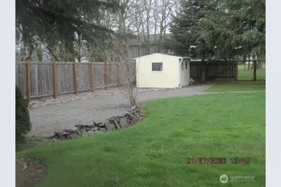 9237 Applegate Loop, Rochester, WA 98579 - Photo 2