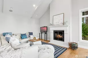 10475 Manitou Beach Dr NE, Bainbridge Island, WA 98110 - Photo 4