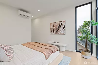 11229 Greenwood Avenue N #B, Seattle, WA 98133 - Photo 24