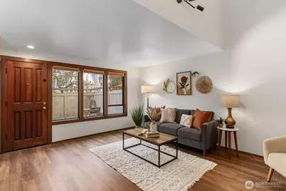 2009 42nd Avenue E, Seattle, WA 98112 - Photo 8