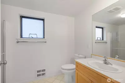 2048 13th Avenue W #8, Seattle, WA 98119 - Photo 20