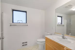 2048 13th Ave W, Seattle, WA 98119 - Photo 20