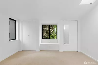 2048 13th Avenue W #8, Seattle, WA 98119 - Photo 30