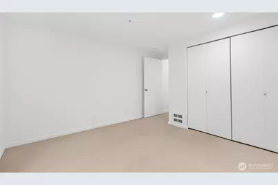 2048 13th Avenue W #8, Seattle, WA 98119 - Photo 28