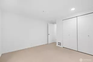 2048 13th Ave W, Seattle, WA 98119 - Photo 28