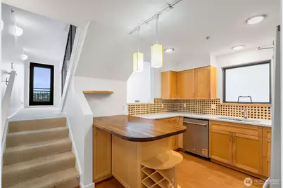 2048 13th Avenue W #8, Seattle, WA 98119 - Photo 12