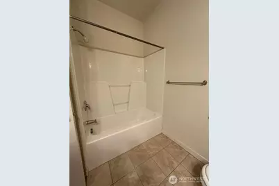 510 W Casino Road #2, Everett, WA 98204 - Photo 8