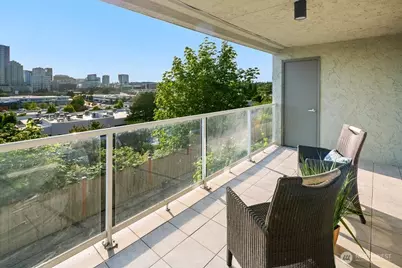 701 122nd Avenue NE #207, Bellevue, WA 98005 - Photo 6