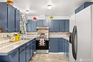 751 Peters St, Raymond, WA 98577 - Photo 8