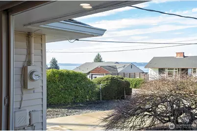 4403 Soundview Drive W, University Place, WA 98466 - Photo 6