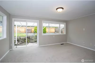 4403 Soundview Drive W, University Place, WA 98466 - Photo 16