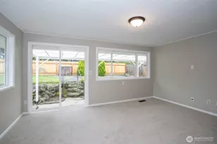 4403 Soundview Dr W, University Place, WA 98466 - Photo 16