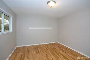 4403 Soundview Dr W, University Place, WA 98466 - Photo 24