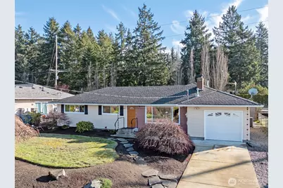 4403 Soundview Drive W, University Place, WA 98466 - Photo 1