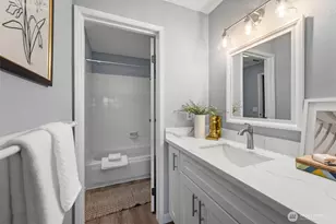 725 9th Ave S, Kirkland, WA 98033 - Photo 16