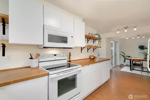 6226 44th Ave NE, Seattle, WA 98115 - Photo 14