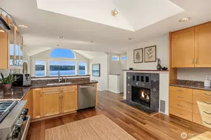 9549 Olympus Beach Rd NE, Bainbridge Island, WA 98110 - Photo 14