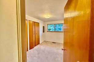 24306 106th Pl W, Edmonds, WA 98020 - Photo 12