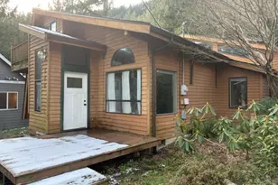 389 Rainbow Dr, Sedro Woolley, WA 98284 - Photo 2