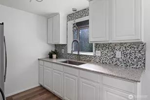 744 Spitfire Ln, Oak Harbor, WA 98277 - Photo 4