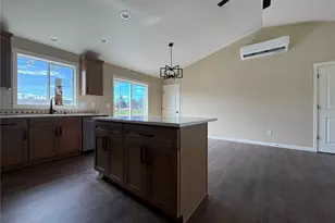 206 Douglas St, Longview, WA 98632 - Photo 4