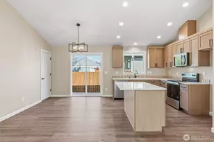 206 Douglas St, Longview, WA 98632 - Photo 12