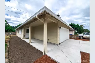 206 Douglas Street, Longview, WA 98632 - Photo 2