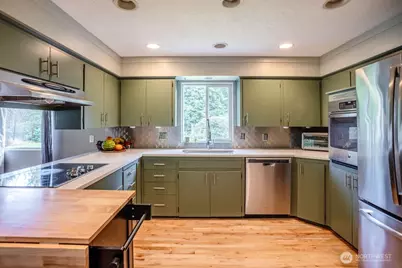 410 Studebaker Spur 2, Castle Rock, WA 98611 - Photo 12