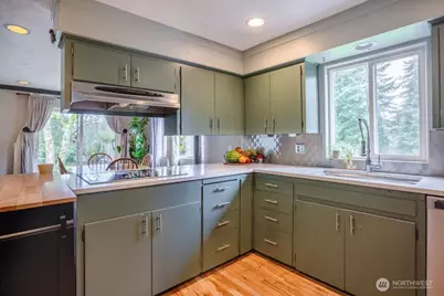 410 Studebaker Spur 2, Castle Rock, WA 98611 - Photo 14