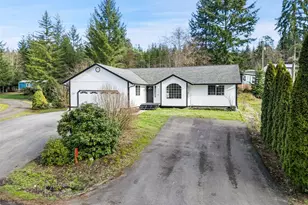 1180 E Trails End Dr, Belfair, WA 98528 - Photo 1