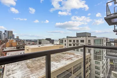 2721 1st Avenue #1007, Seattle, WA 98121 - Photo 32