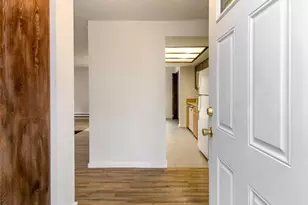 24314 22nd Ave S, Des Moines, WA 98198 - Photo 2