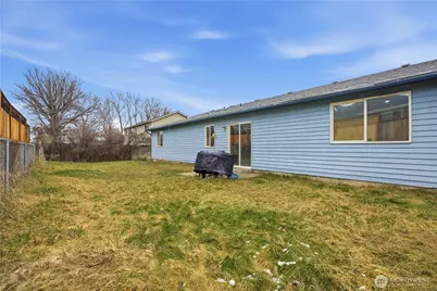 1720 Lincoln Park Circle, Wenatchee, WA 98801 - Photo 24
