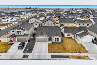 1120 W Aspen Road, Moses Lake, WA 98837 - Photo 1