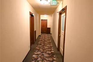 16 Valley St, Seattle, WA 98109 - Photo 14