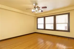 16 Valley St, Seattle, WA 98109 - Photo 26