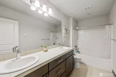 18320 3rd Drive SE, Bothell, WA 98012 - Photo 24