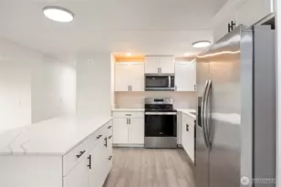 2240 W Broadway, Moses Lake, WA 98837 - Photo 12