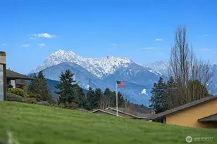 1301 S 3rd Ave, Sequim, WA 98382 - Photo 2