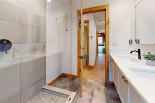 7577 Canyon View Dr, Glacier, WA 98244 - Photo 18