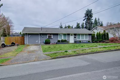 1903 23rd Street, Anacortes, WA 98221 - Photo 2