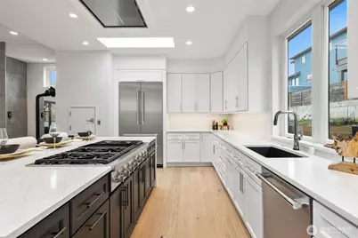 11921 90th Ave NE, Kirkland, WA 98034 - Photo 6