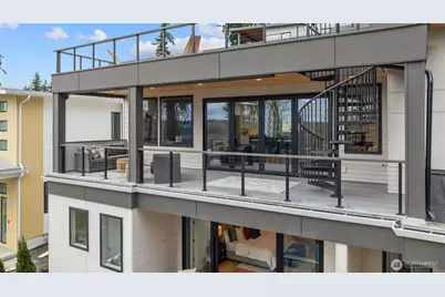 11921 90th Ave NE, Kirkland, WA 98034 - Photo 32