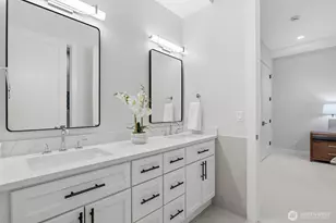 11921 90th Ave NE, Kirkland, WA 98034 - Photo 22